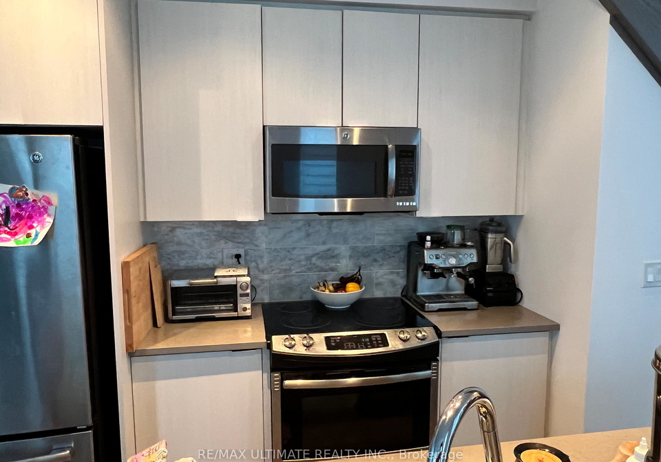 50-bruyeres-mews-toronto-ontario-c12513816