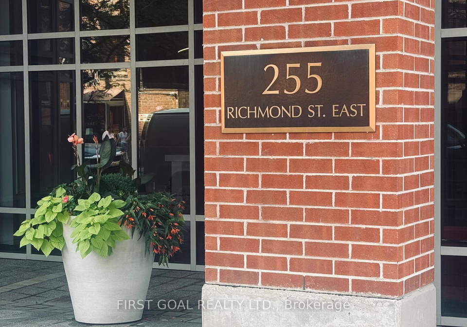 255-richmond-street-e-toronto-ontario-c12514042