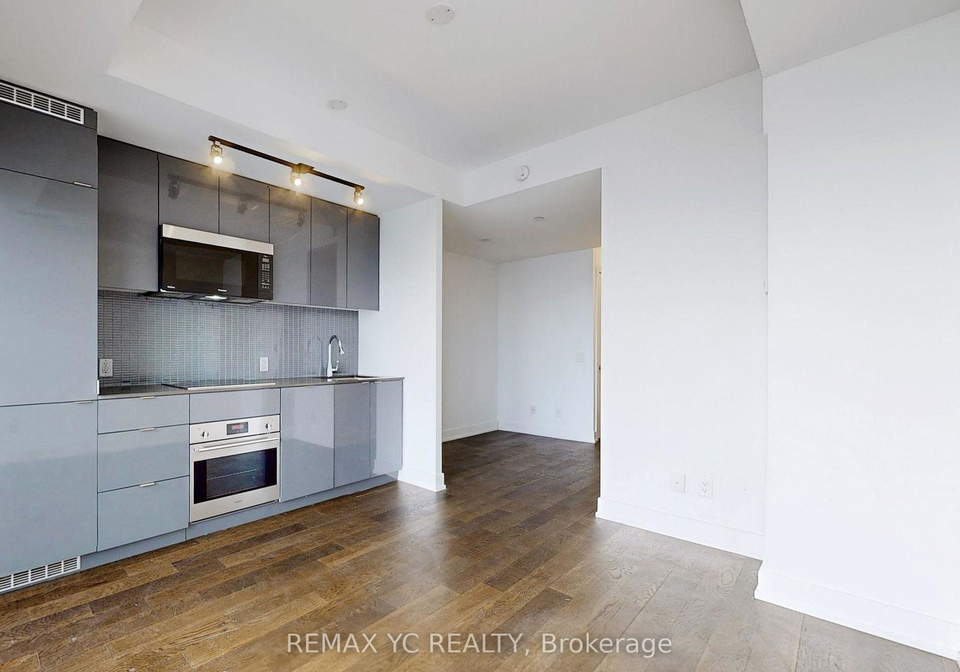 7-grenville-street-toronto-ontario-c12514132
