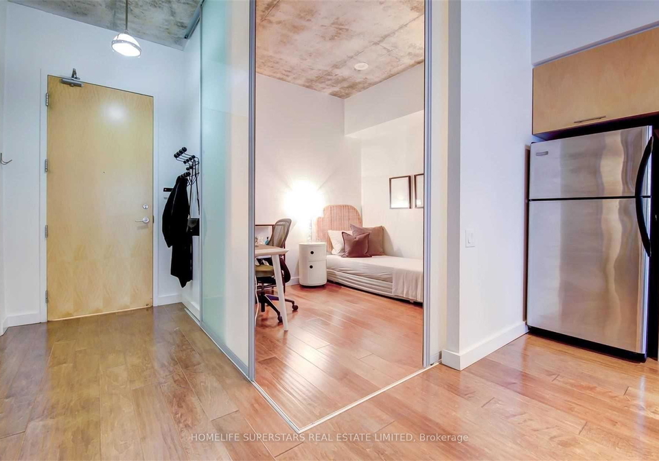 33-mill-street-toronto-ontario-c12514262