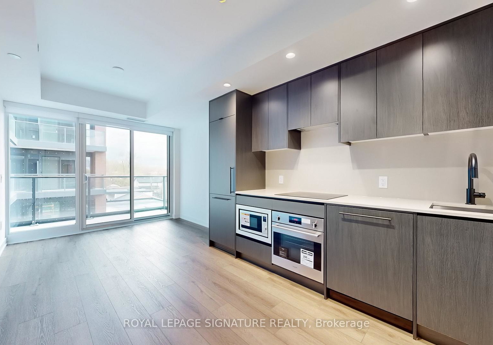 5-lakeview-avenue-toronto-ontario-c12514874