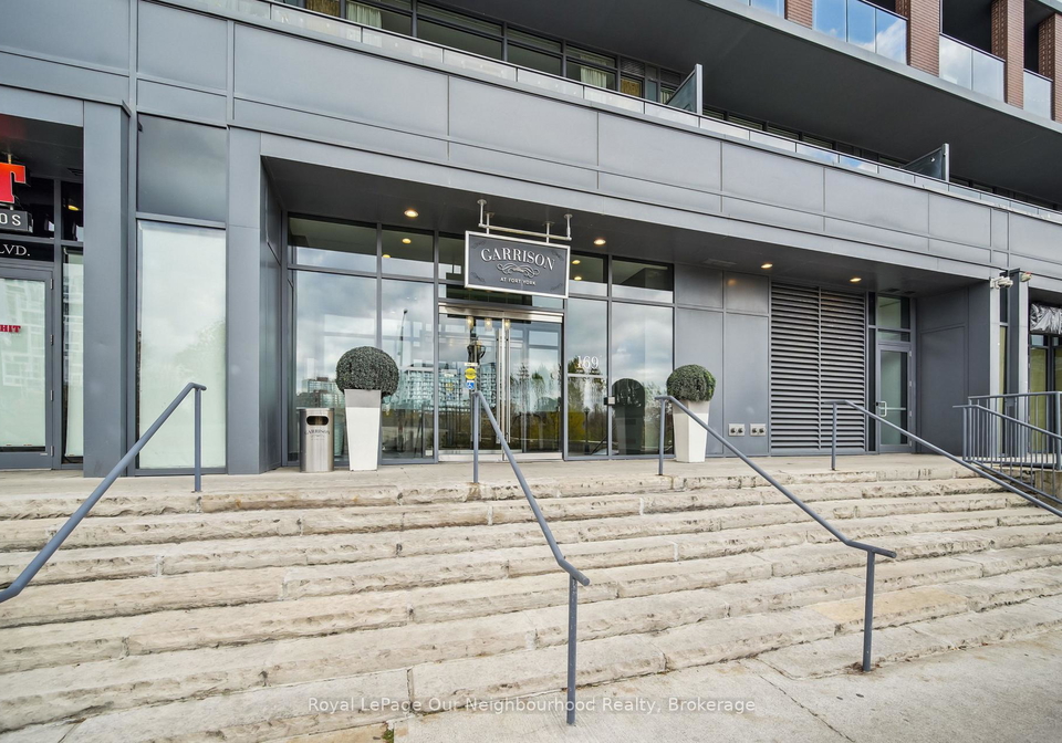 169-fort-york-boulevard-toronto-ontario-c12515246