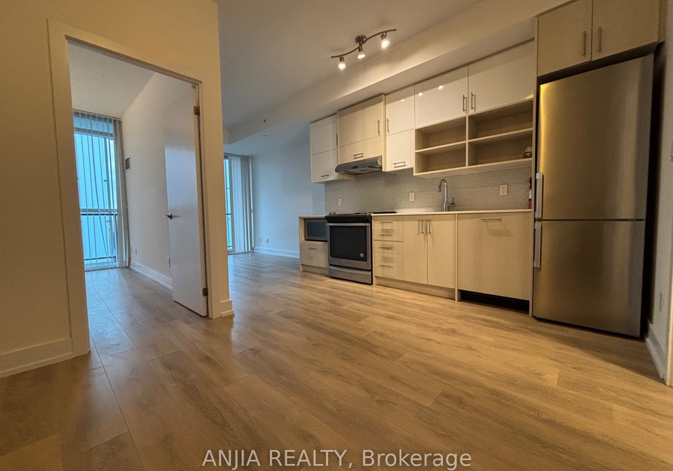 150-fairview-mall-drive-north-york-ontario-c12515376