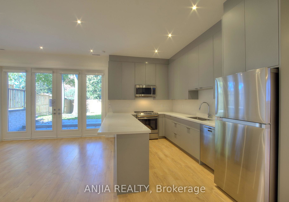23-cresthaven-drive-north-york-ontario-c12515388