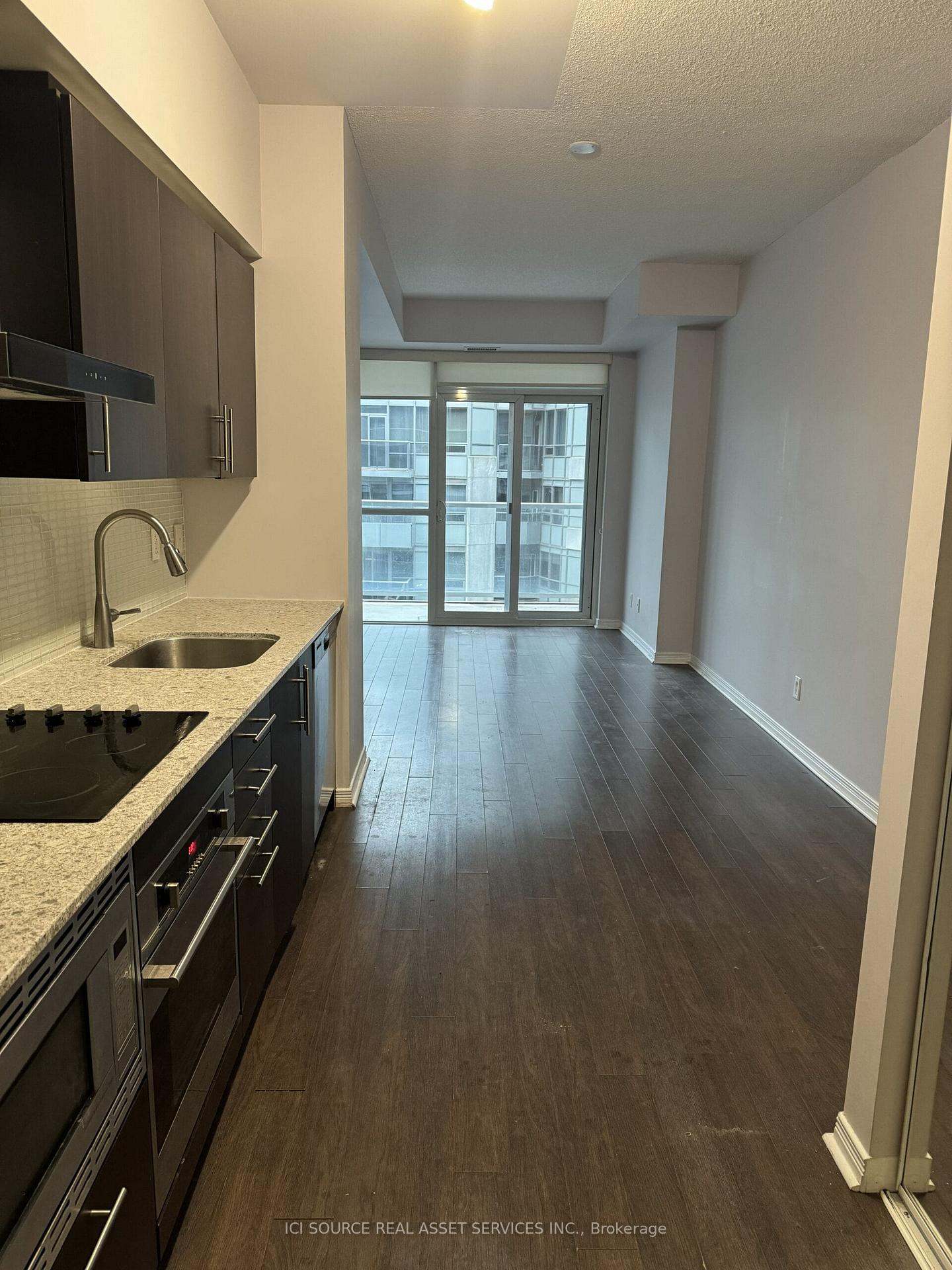 352-front-street-w-toronto-ontario-c12515668