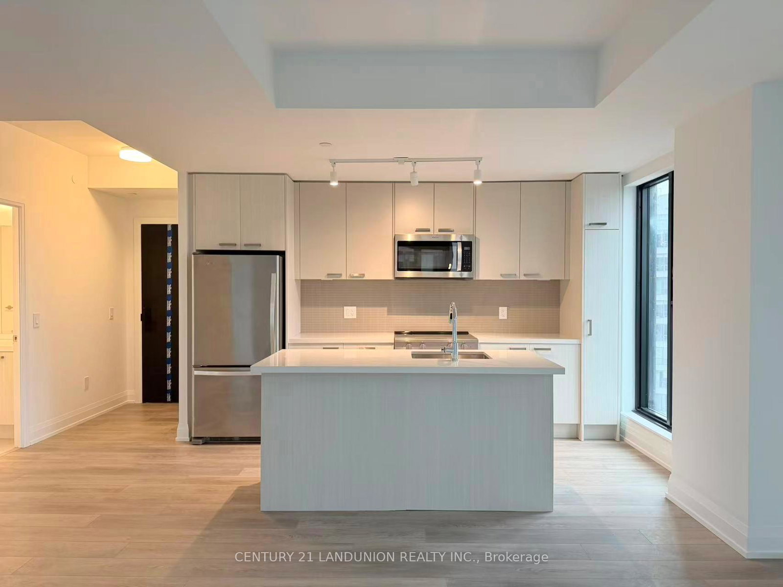 20-soudan-avenue-toronto-ontario-c12515712