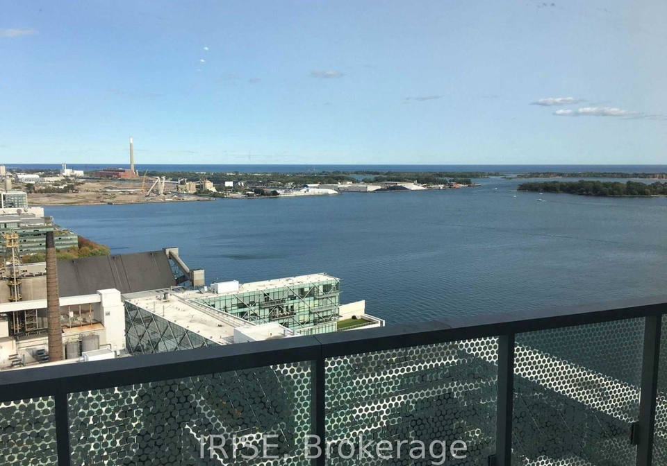 15-queens-quay-e-toronto-ontario-c12515744
