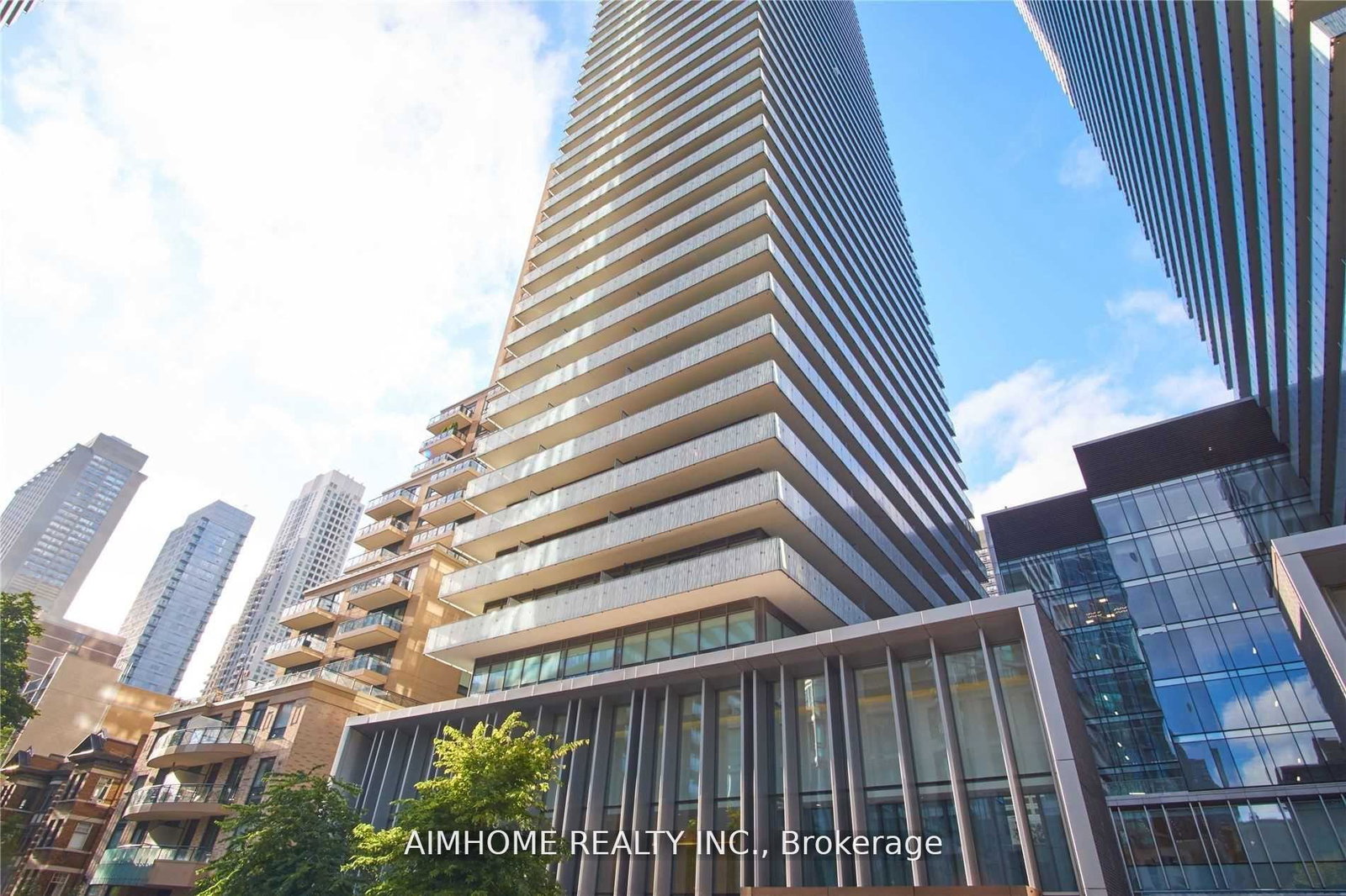 42-charles-street-e-toronto-ontario-c12516520
