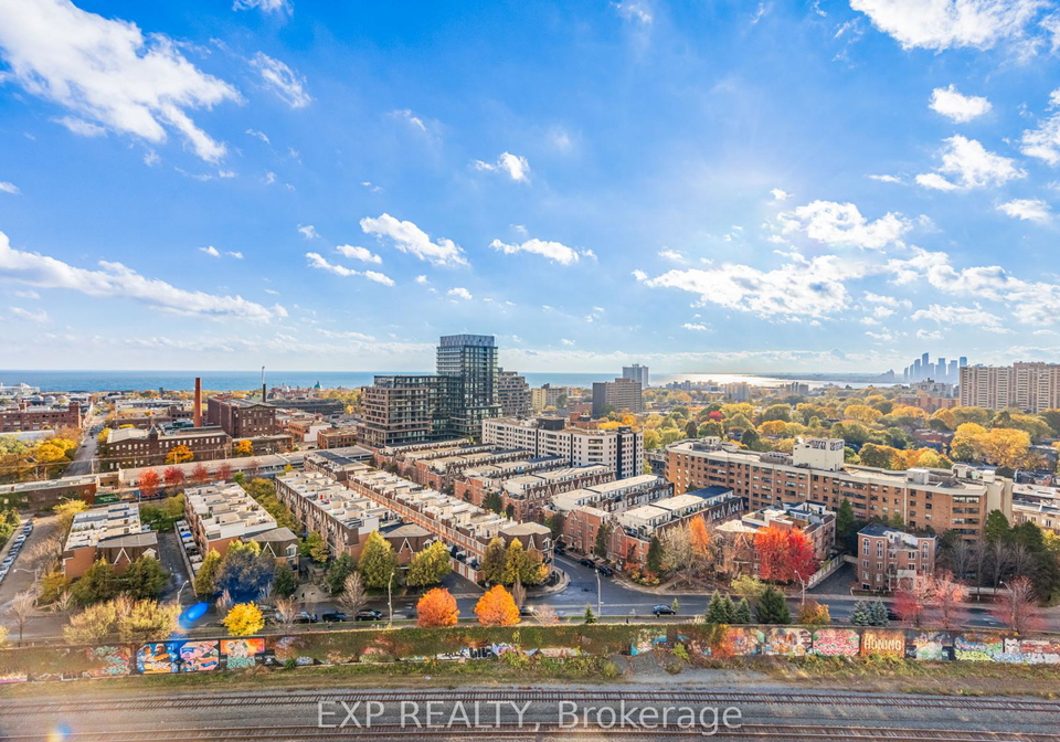 1171-queen-street-w-toronto-ontario-c12516604