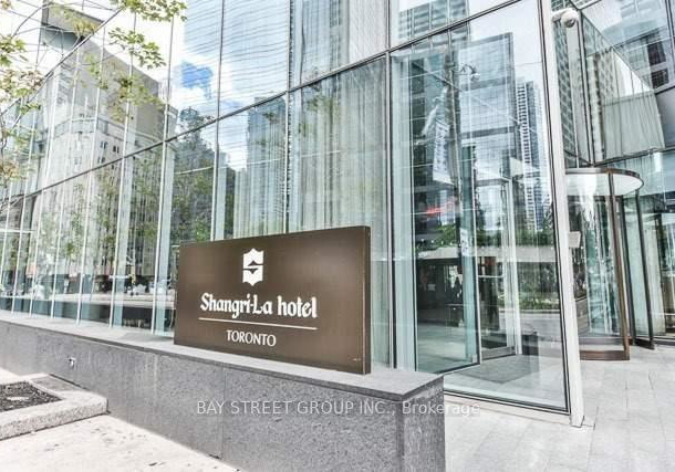 180-university-avenue-toronto-ontario-c12516826