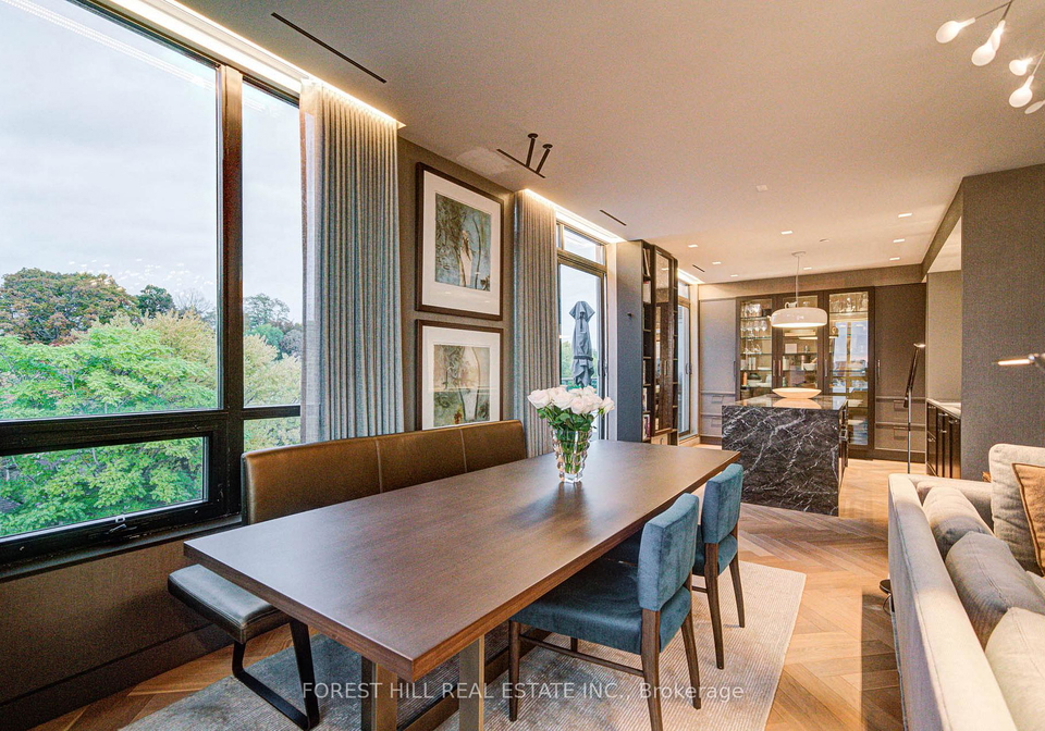 377-madison-avenue-toronto-ontario-c12516976