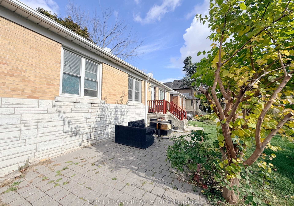 356-horsham-avenue-toronto-ontario-c12516982