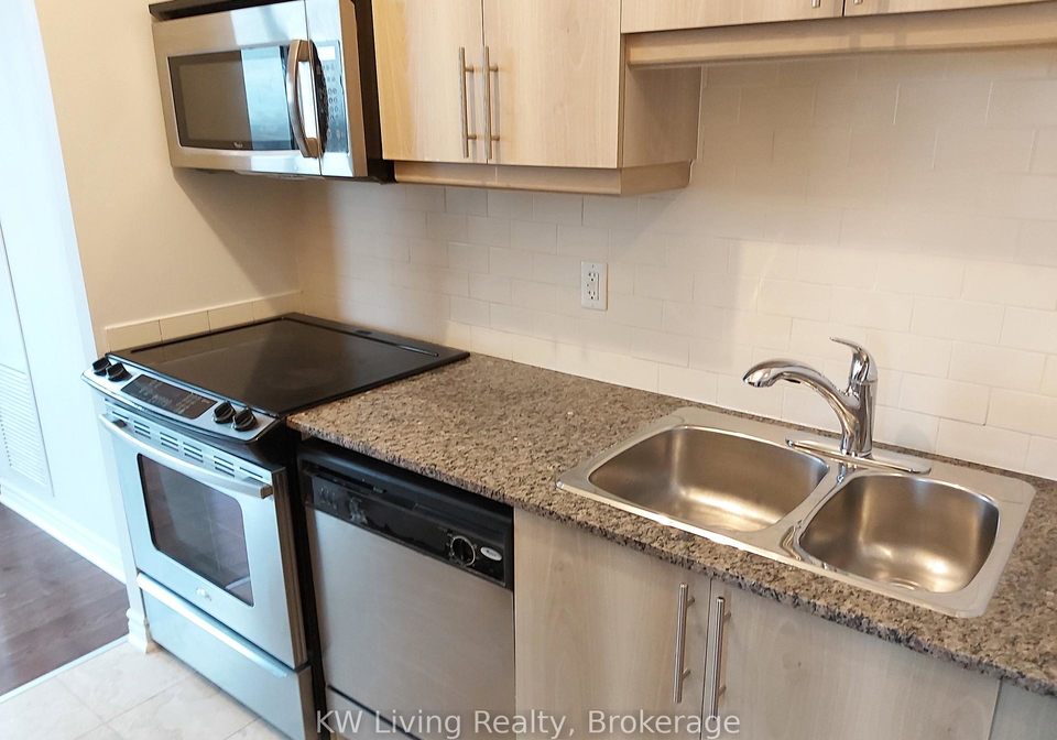 18-holmes-avenue-north-york-ontario-c12517636