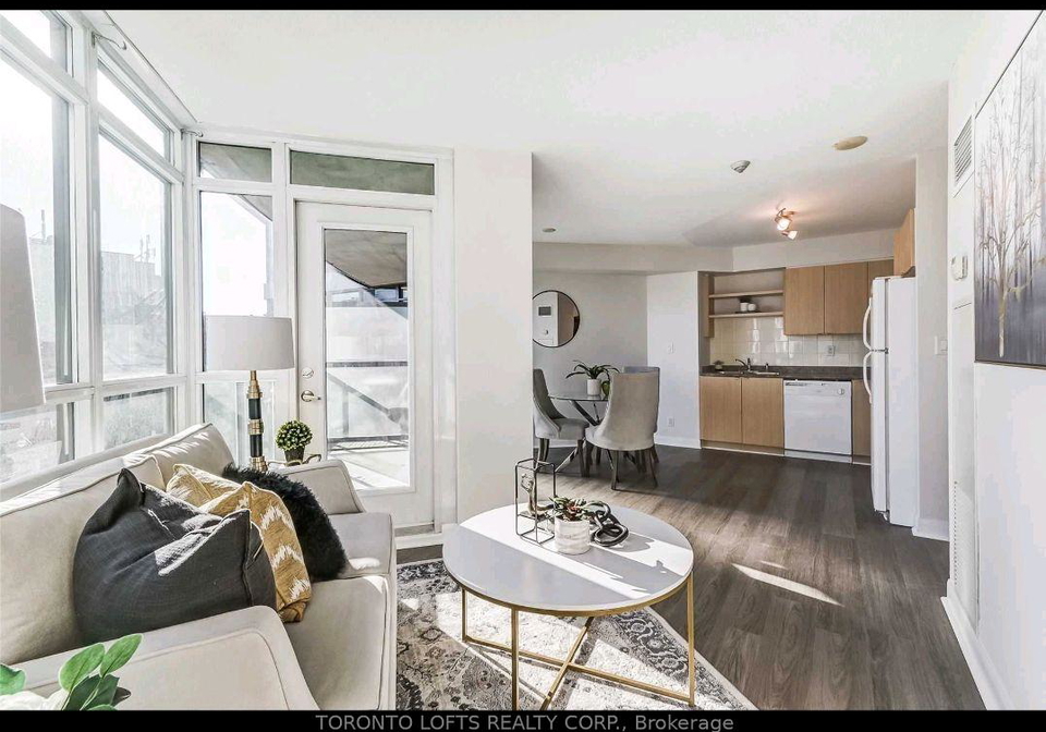 600-fleet-street-toronto-ontario-c12518602
