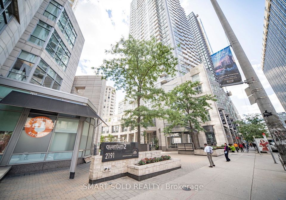 2191-yonge-street-toronto-ontario-c12520210