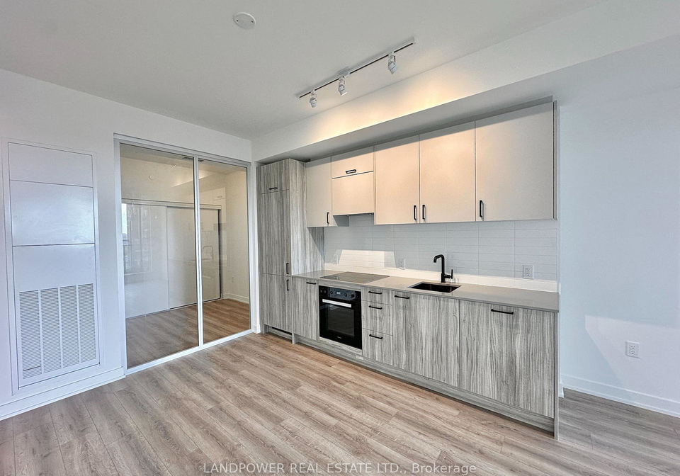 1-kyle-lowry-road-north-york-ontario-c12520348
