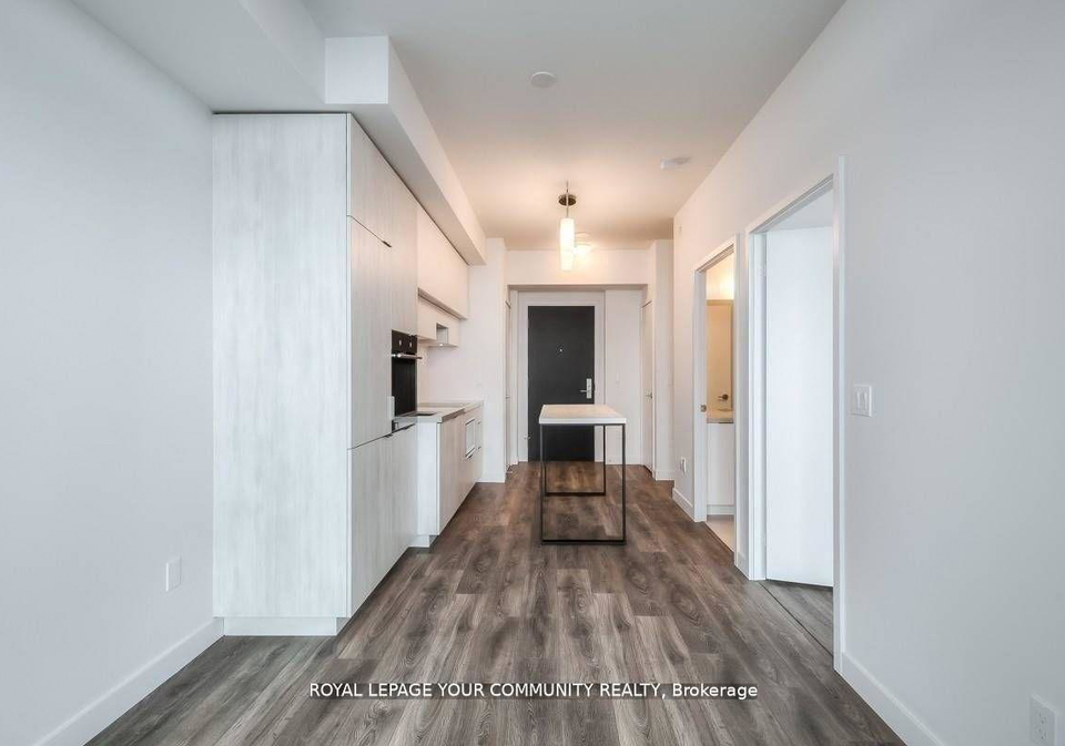 8-eglinton-avenue-e-toronto-ontario-c12520378