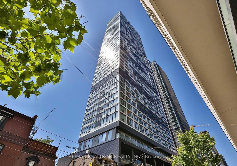 181-dundas-street-e-toronto-ontario-c12520454
