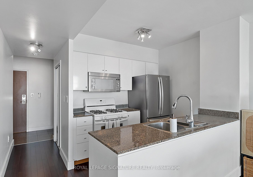 35-mariner-terrace-toronto-ontario-c12520604