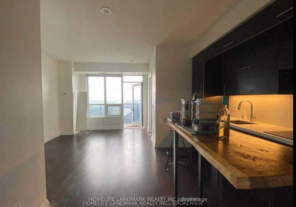 5-sheppard-avenue-e-north-york-ontario-c12520658