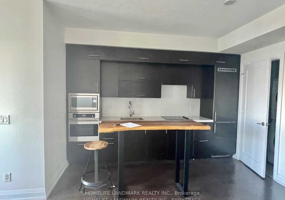 5-sheppard-avenue-e-north-york-ontario-c12520658