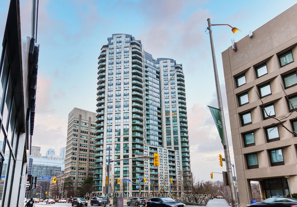 300-bloor-street-e-toronto-ontario-c12520710