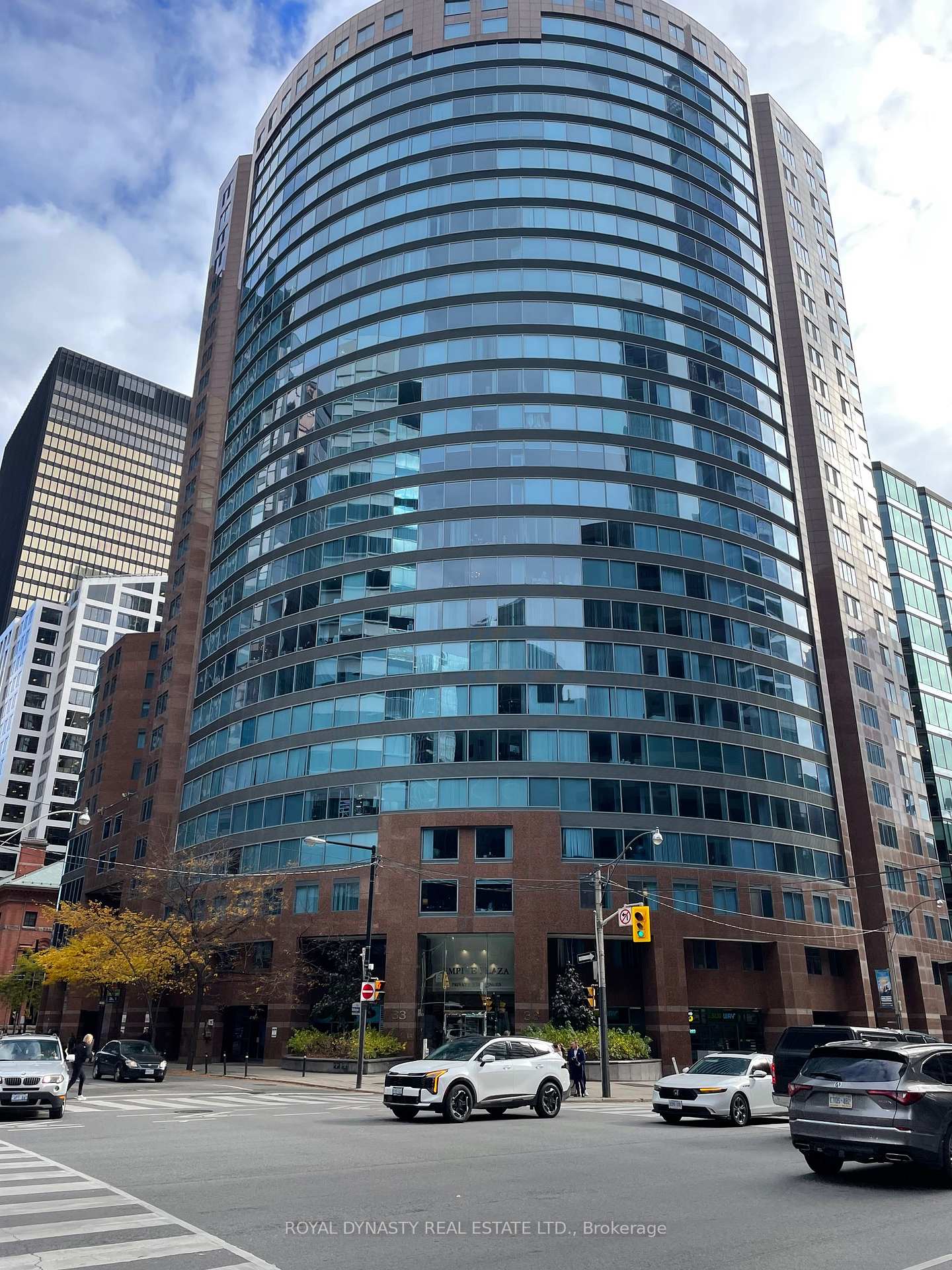 33-university-avenue-toronto-ontario-c12520870