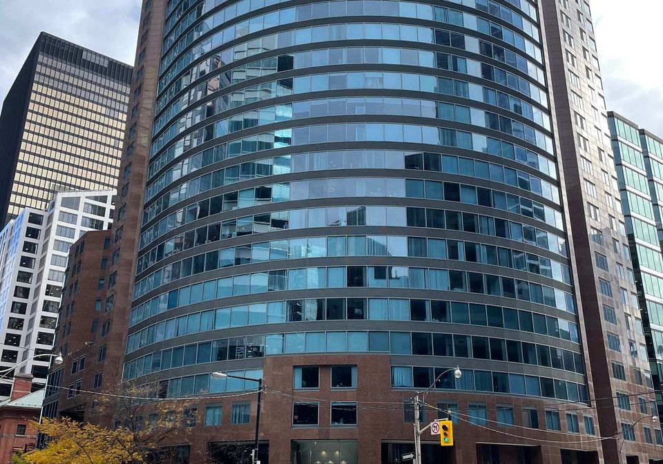 33-university-avenue-toronto-ontario-c12520870
