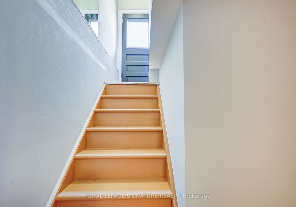 26-hector-avenue-toronto-ontario-c12521006