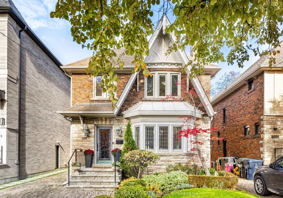 582-briar-hill-avenue-toronto-ontario-c12521248