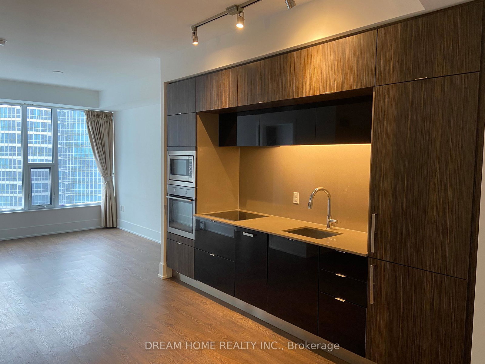 10-york-street-toronto-ontario-c12521464