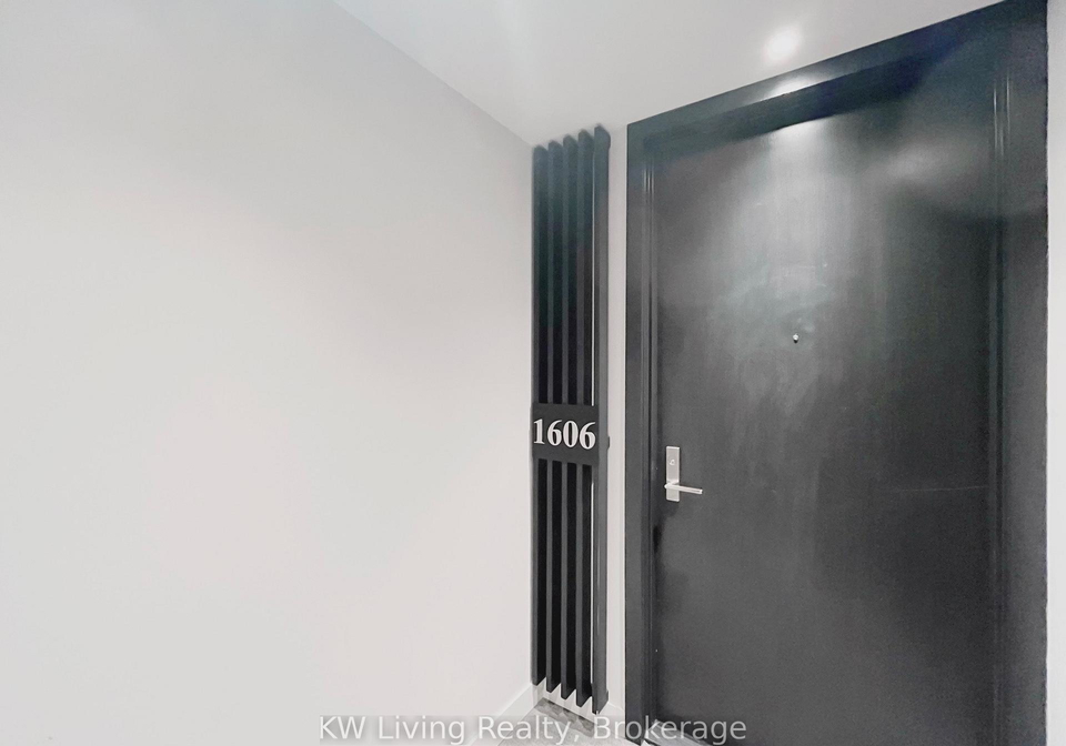 81-wellesley-street-e-toronto-ontario-c12521466