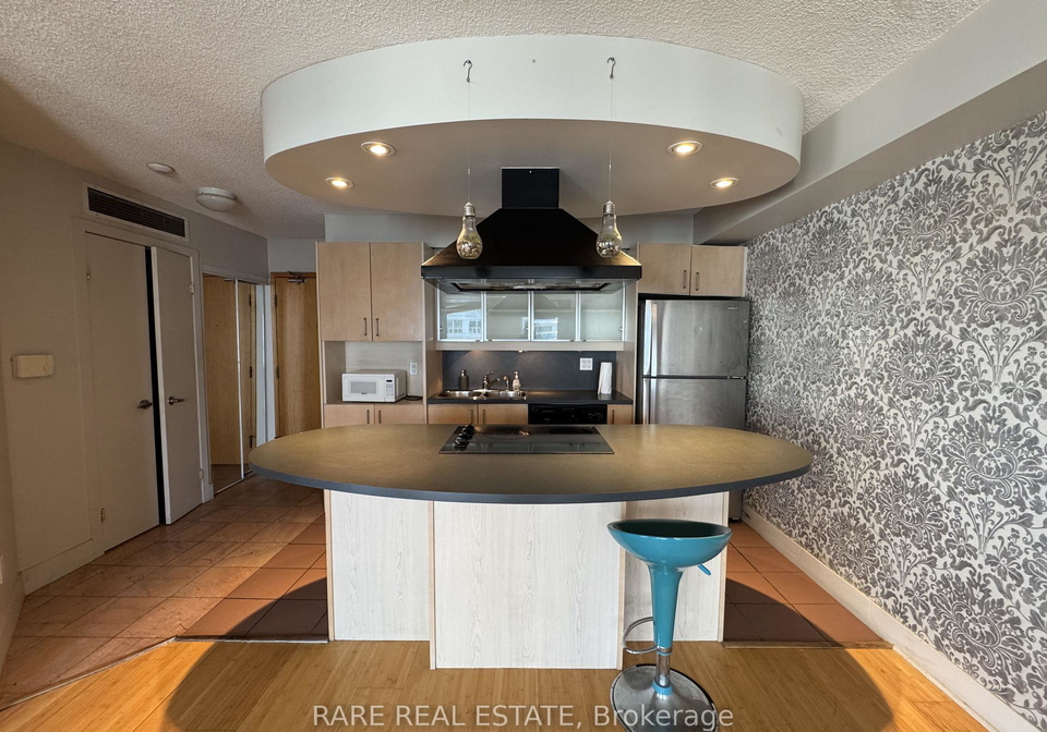 550-queens-quay-w-toronto-ontario-c12521744
