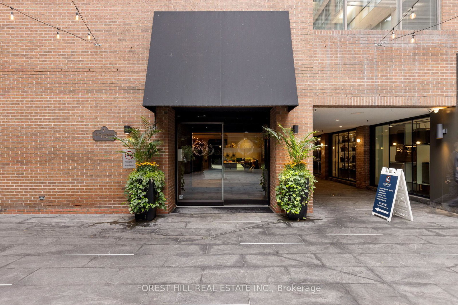 164-cumberland-street-toronto-ontario-c12521912