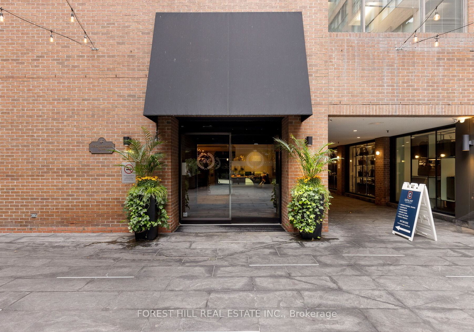 164-cumberland-street-toronto-ontario-c12521912