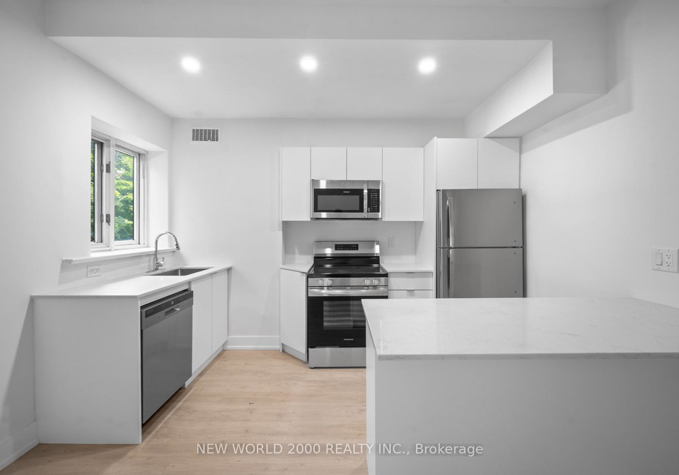 110-st-clair-avenue-w-toronto-ontario-c12522602