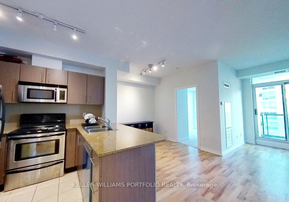 12-yonge-street-toronto-ontario-c12522780