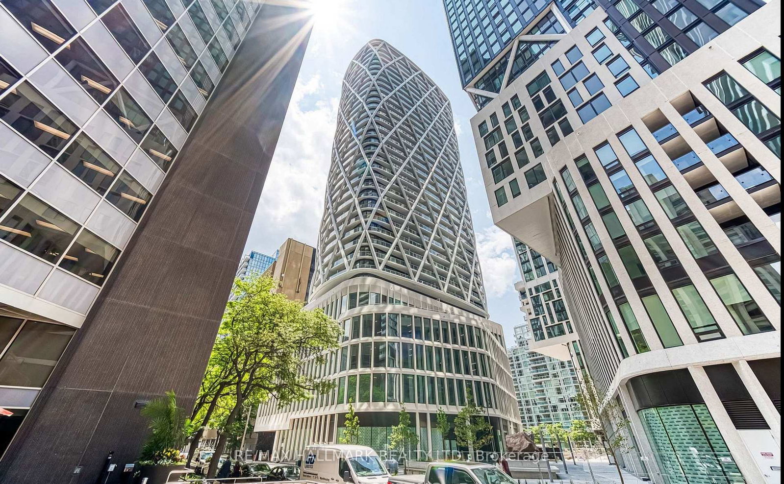 230-simcoe-street-toronto-ontario-c12522906