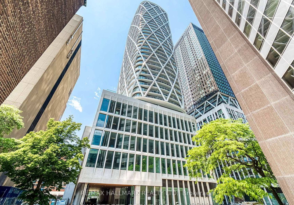 230-simcoe-street-toronto-ontario-c12522906