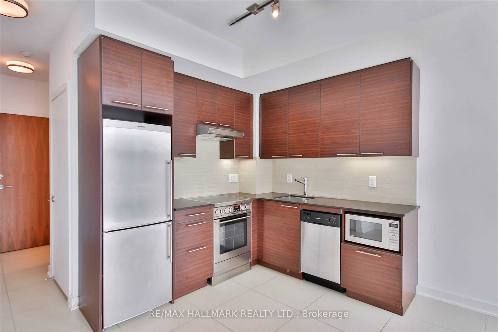 1-market-street-toronto-ontario-c12523130