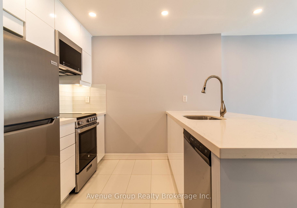 1055-bay-street-toronto-ontario-c12523178