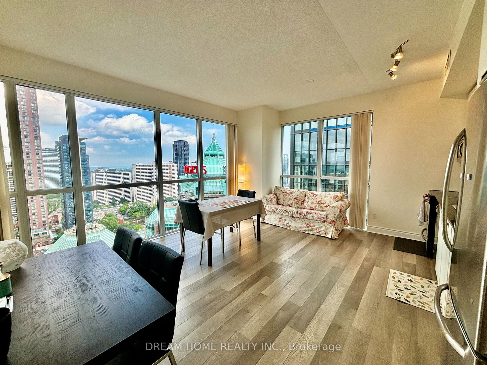 28-ted-rogers-way-toronto-ontario-c12523370