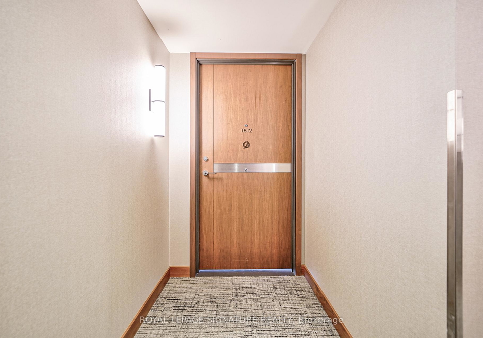 19-bathurst-street-toronto-ontario-c12524280