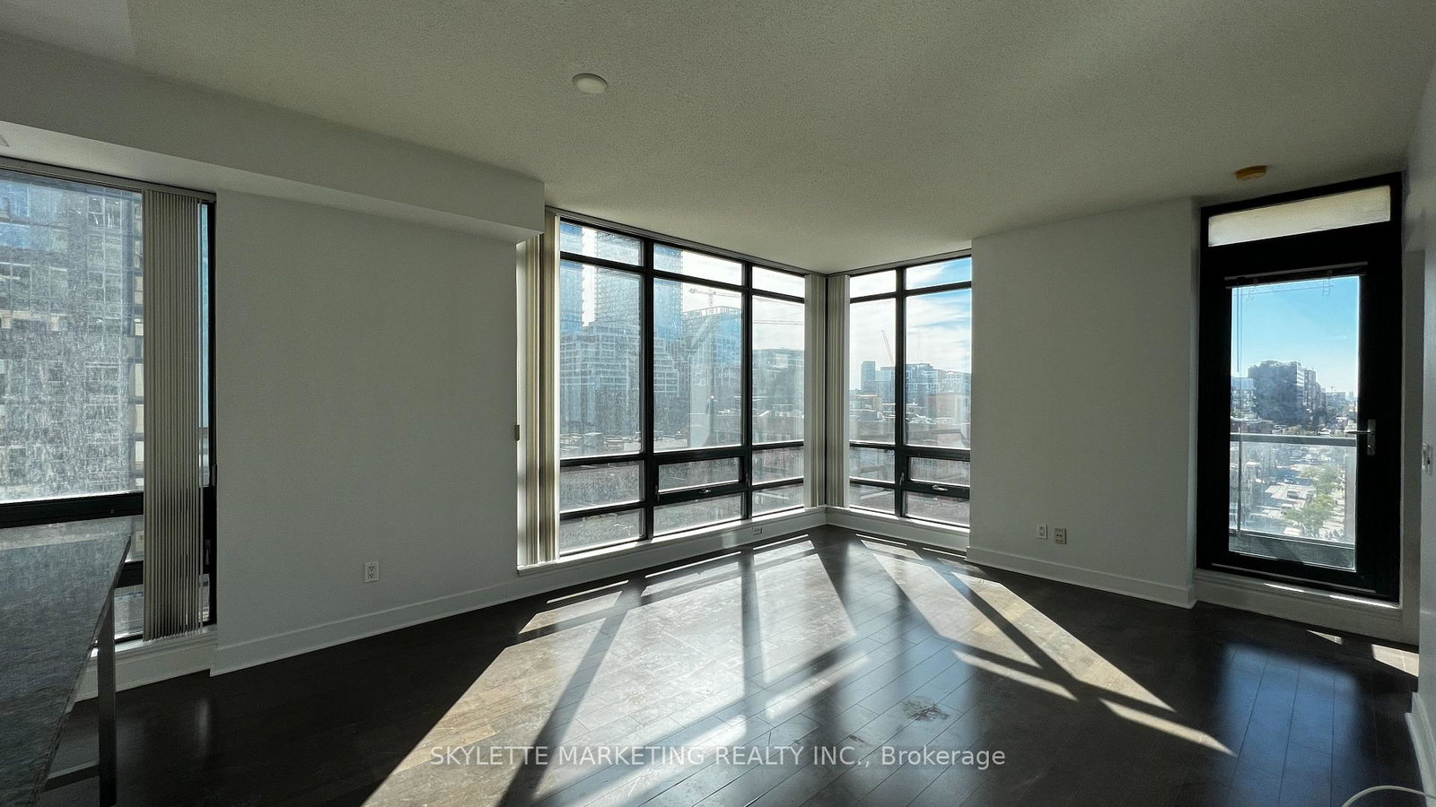 438-king-street-w-toronto-ontario-c12524354