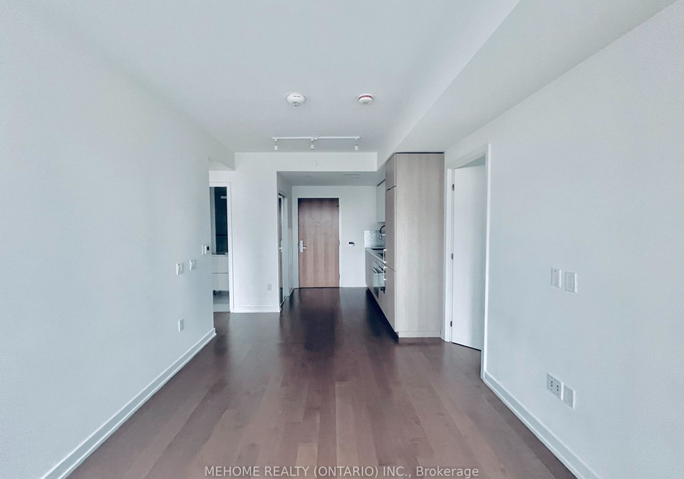 15-queens-quay-east-toronto-ontario-c12525798