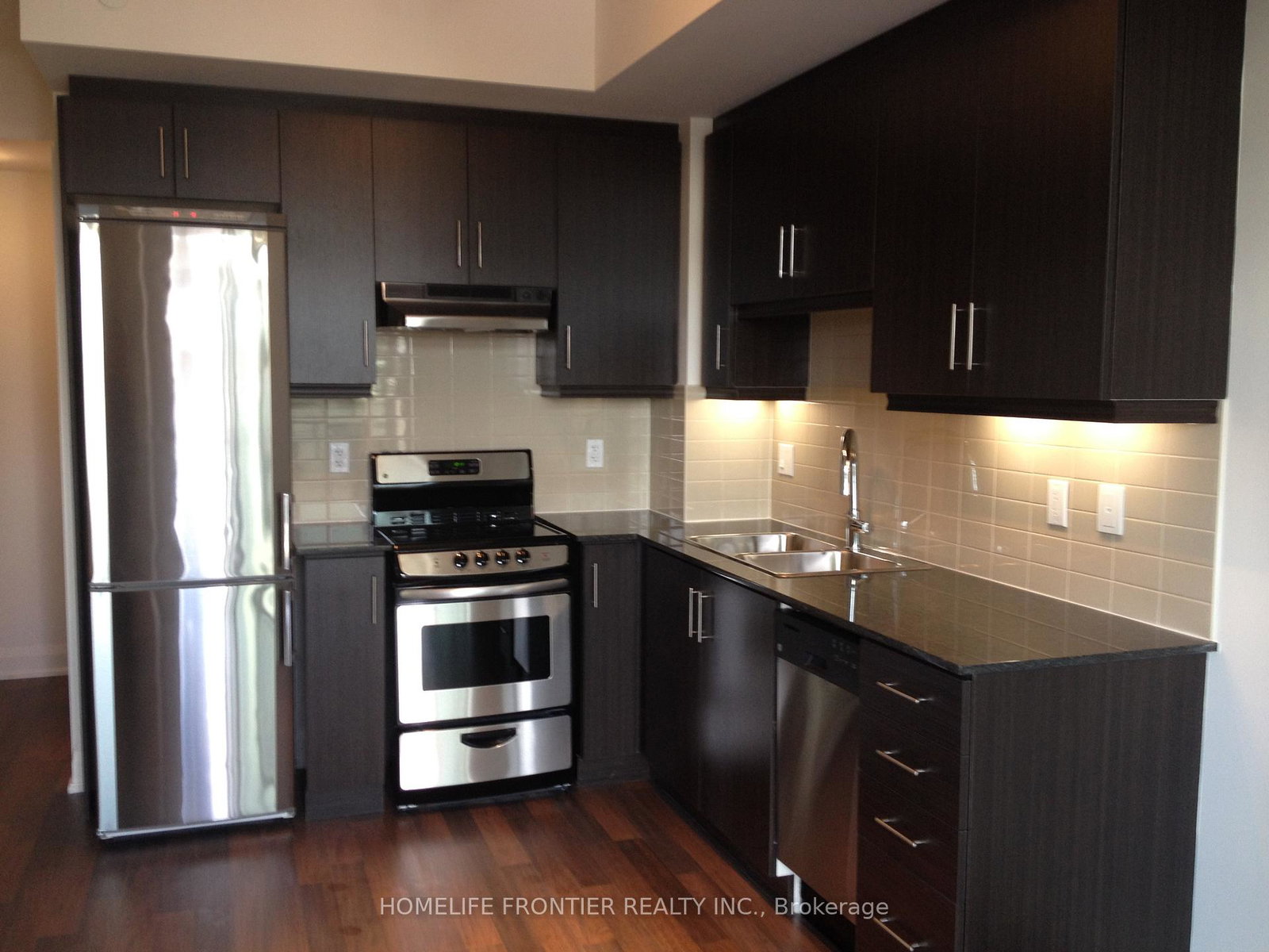 68-canterbury-place-toronto-ontario-c12526156