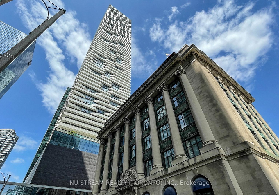 100-harbour-street-toronto-ontario-c12526298