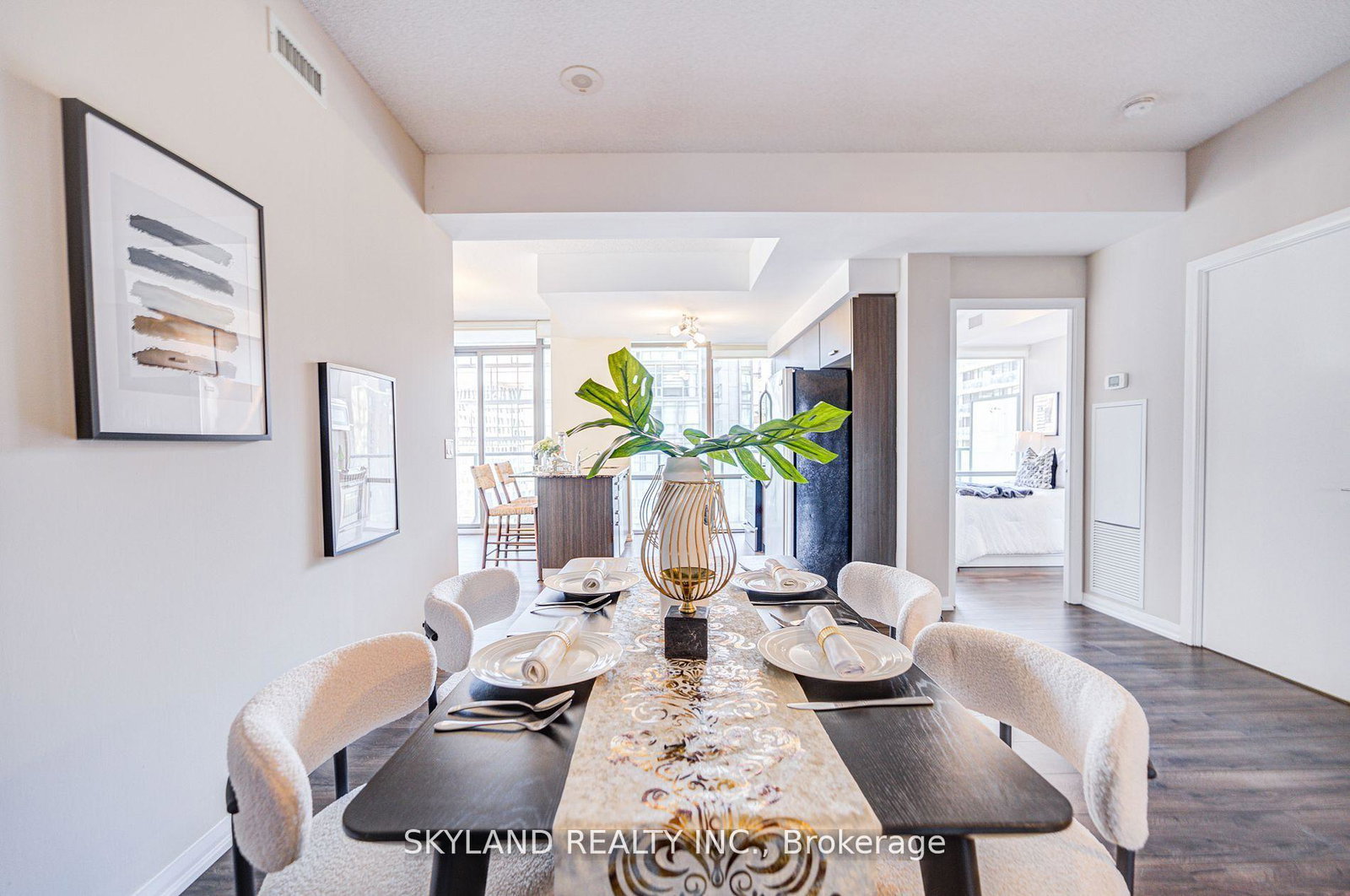 832-bay-street-toronto-ontario-c12526682