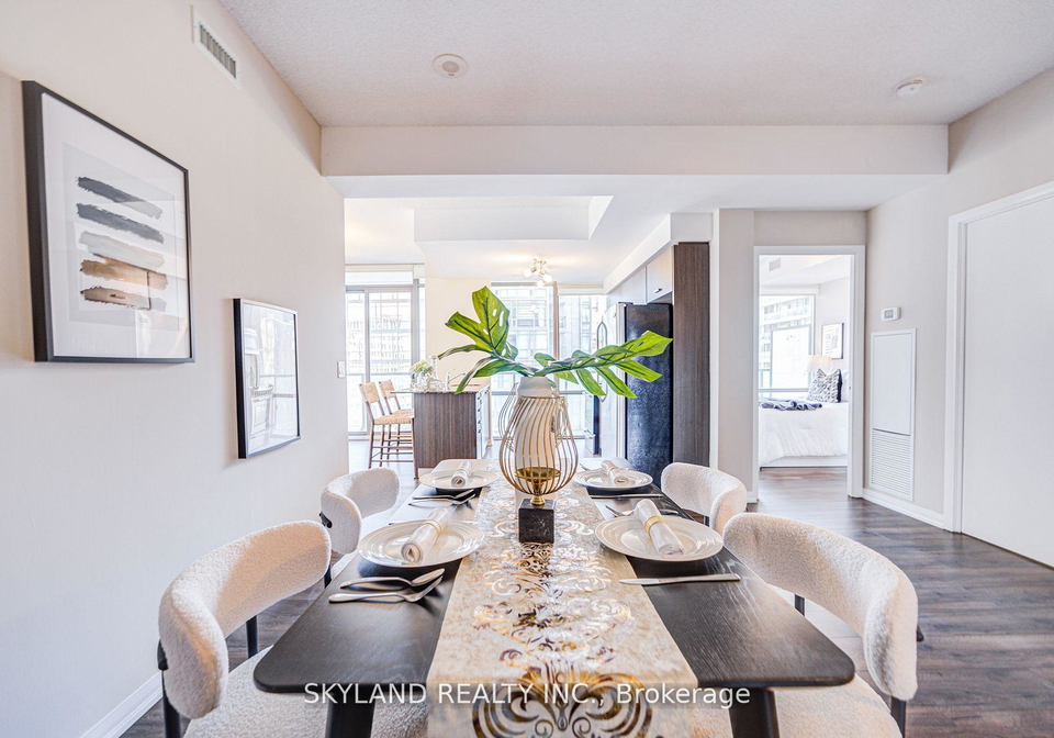 832-bay-street-toronto-ontario-c12526682
