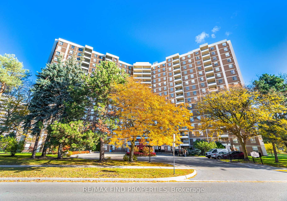 5-shady-golfway-east-york-ontario-c12526814